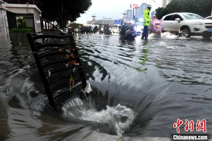 福建暴雨实时更新，最新情况报告